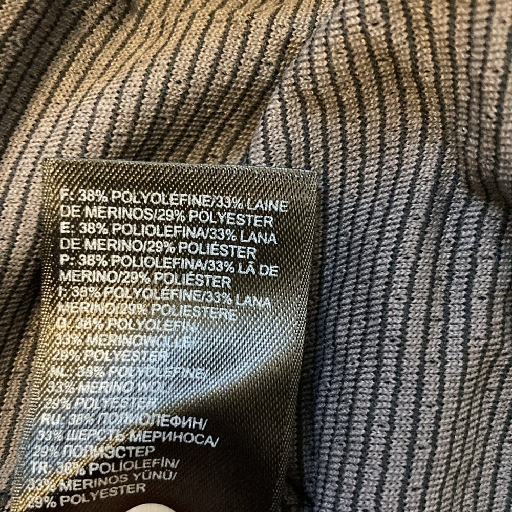 TNF base layer - Picture 11 of 14